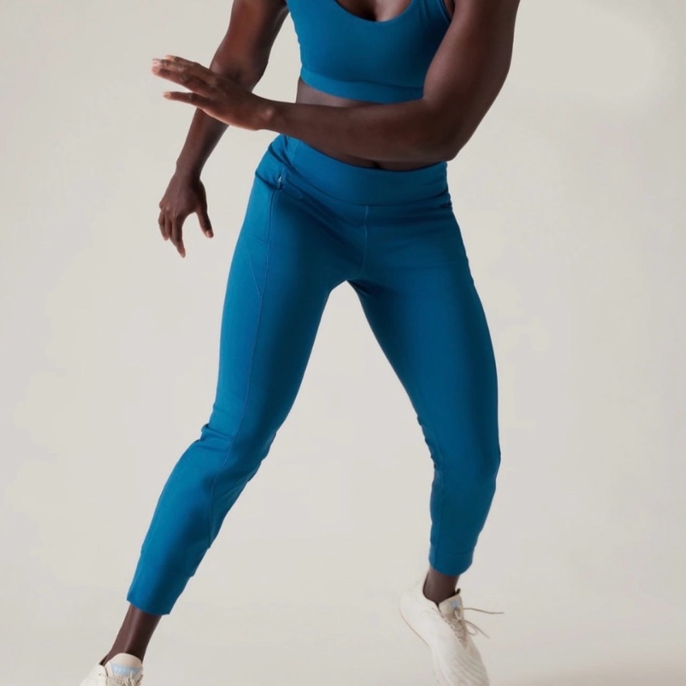 Athleta Lapis Blue Rainier Jogger - Large - Excellent Condition